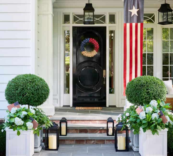 exterior-buntings-fourth-of-july-pottery-barn
