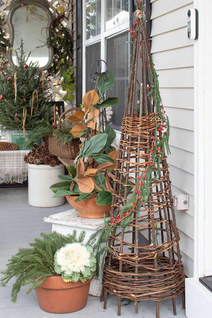 Planter-ideas-for-Christmas