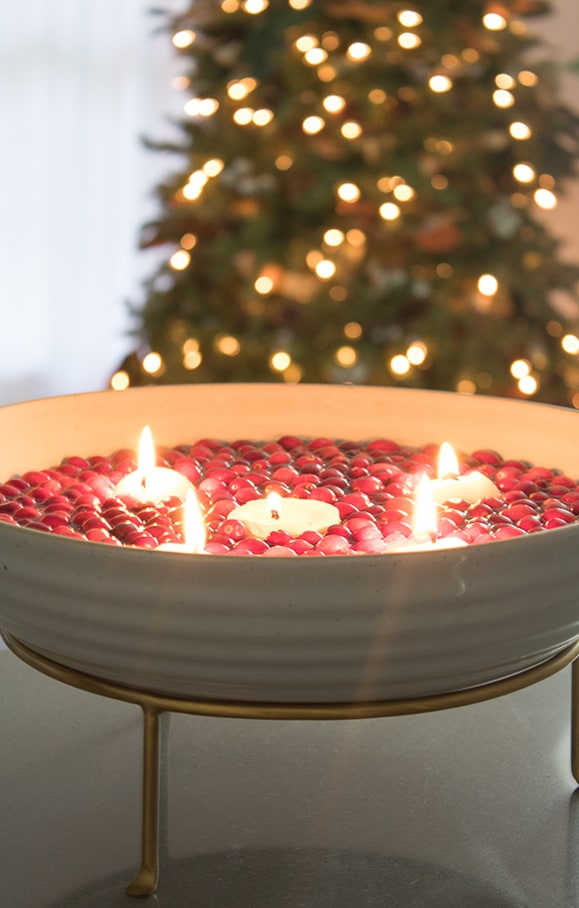 floating-candle-Christmas-centerpiece